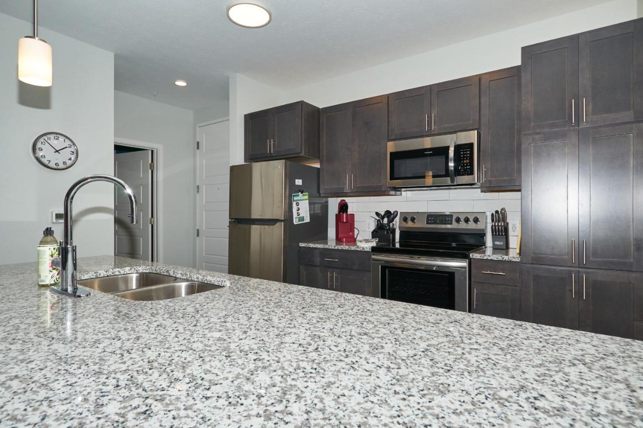 Modern Dwntwn 1 Bdrm Apt Pool Gym Free Parking Indianapolis Bagian luar foto
