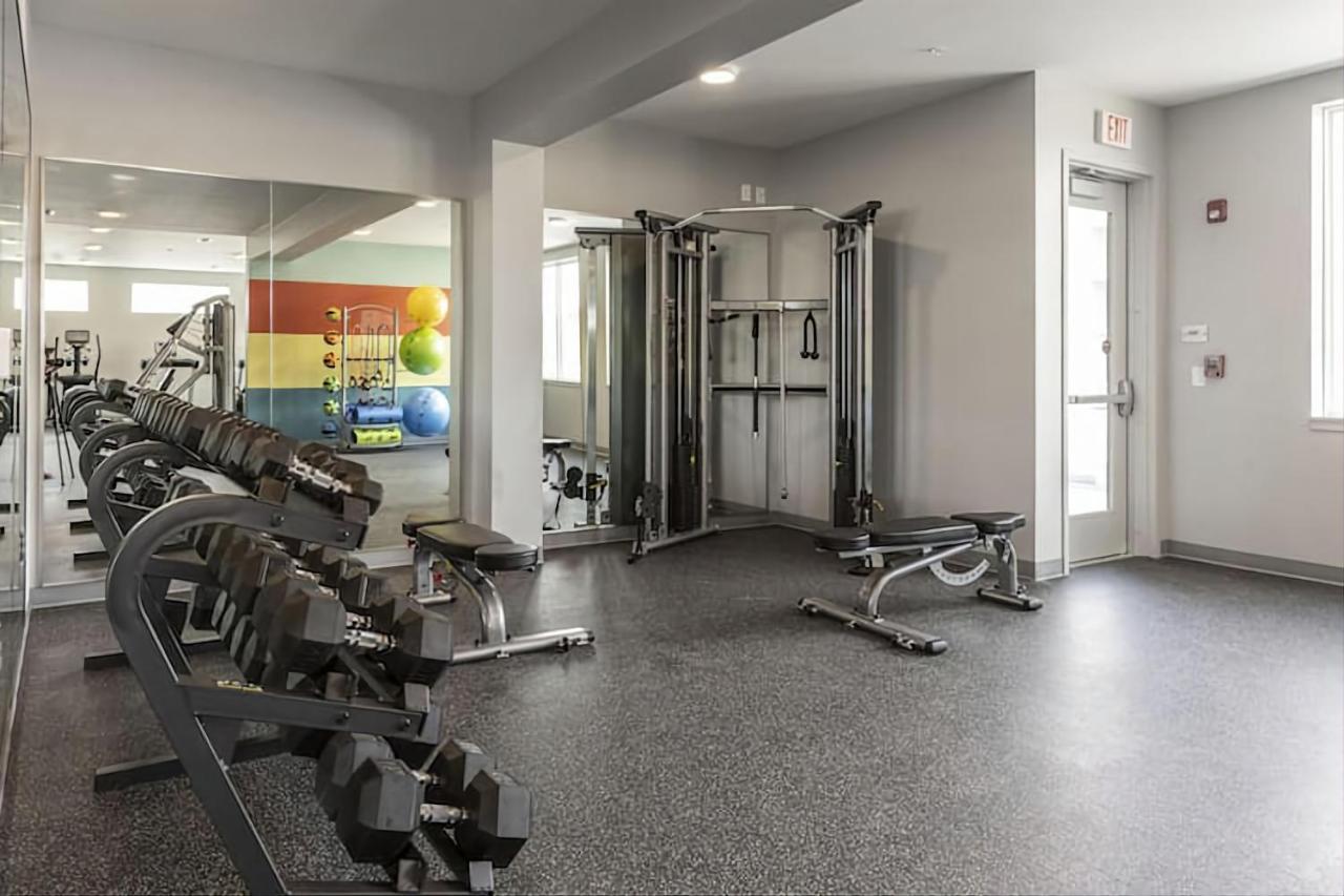 Modern Dwntwn 1 Bdrm Apt Pool Gym Free Parking Indianapolis Bagian luar foto