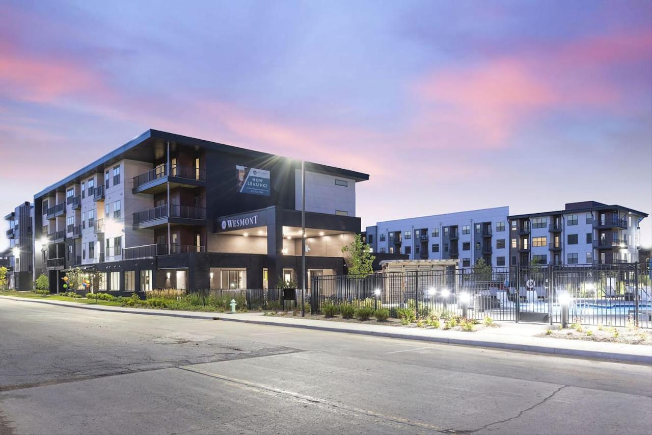 Modern Dwntwn 1 Bdrm Apt Pool Gym Free Parking Indianapolis Bagian luar foto