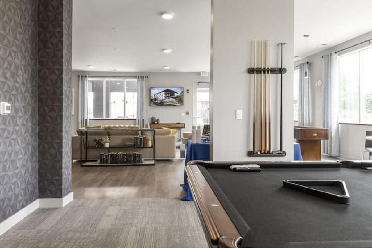 Modern Dwntwn 1 Bdrm Apt Pool Gym Free Parking Indianapolis Bagian luar foto